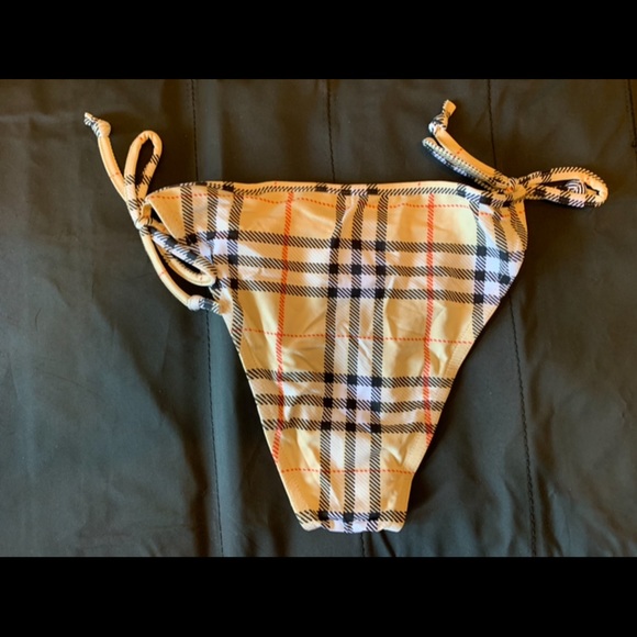 Bikini Bottom - Picture 2 of 6